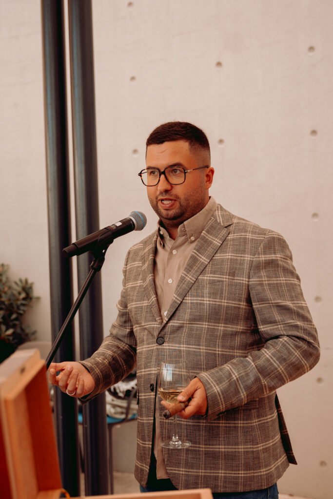 Péter Füzi Aranybástya Jeremy Casdagli Event